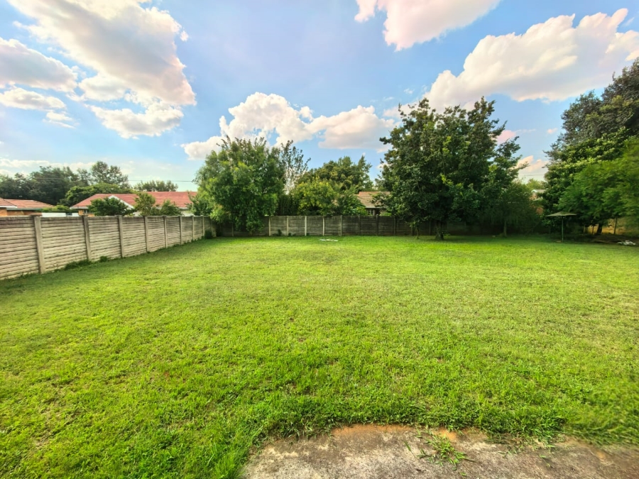 To Let 3 Bedroom Property for Rent in Vaalpark Free State